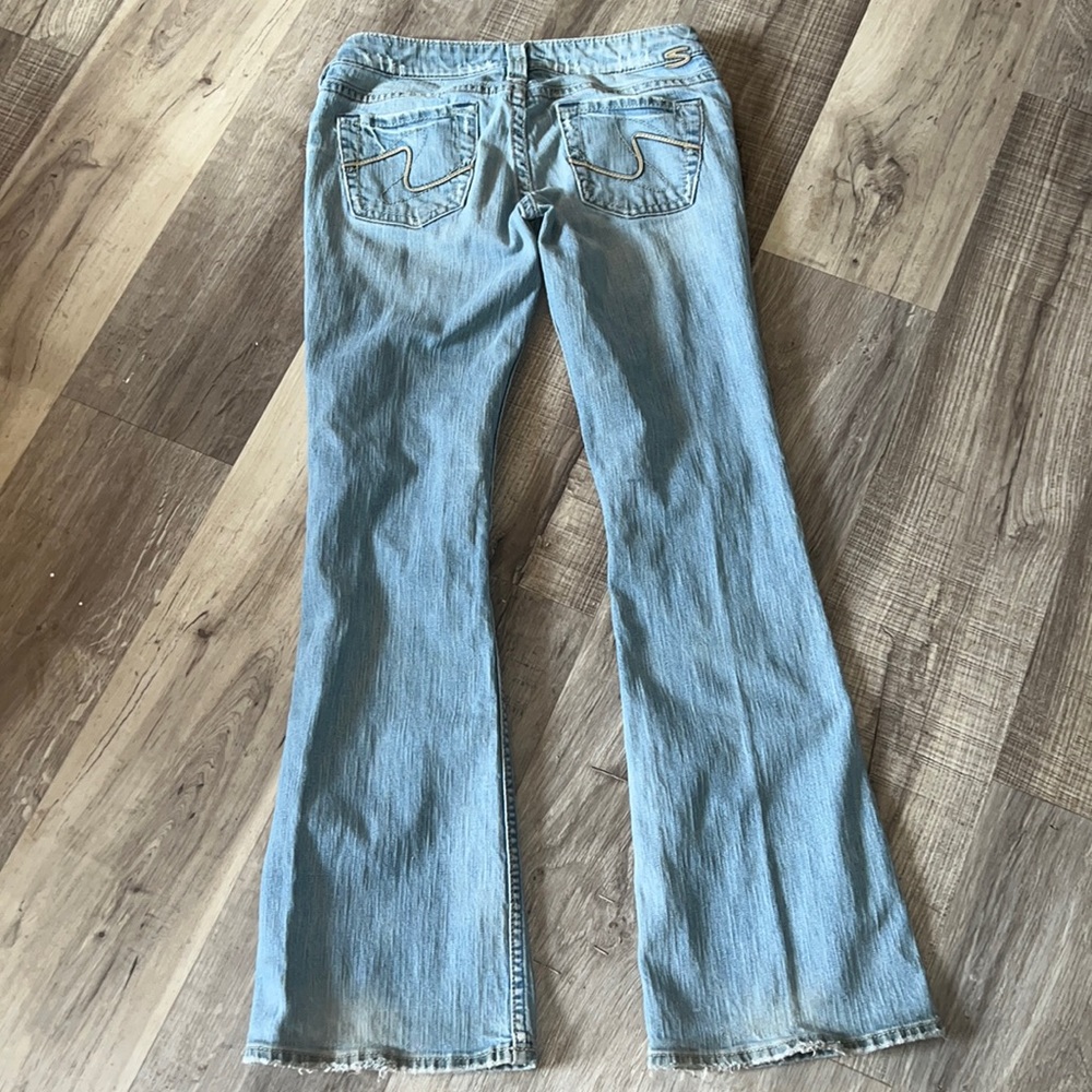 Womens silvers size 27 waist 33 inseam